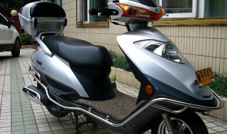 踏板车可以加95油开吗 踏板车可以加95油开吗视频