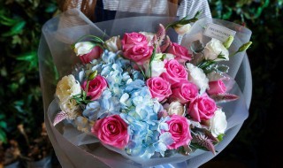 为什么要给女生买花(为什么要给女生送花)