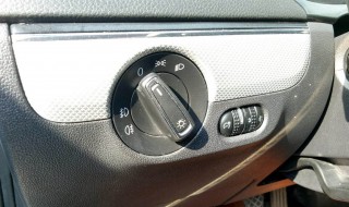 19款速腾大灯开关怎么拆 19速腾大灯开关怎么拆卸