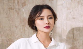 防晒霜的使用手法（防晒霜的使用手法视频）