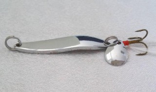 路亚亮片的使用方法 路亚亮片使用方法视频