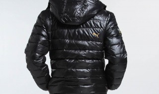 黑羽绒服怎么洗（黑羽绒服如何清洗）