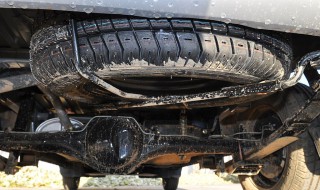 五菱双排新卡后桥有点漏油正常吗（五菱双排新卡后桥有点漏油正常吗）