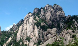黄山的三大主峰分别是哪三座山峰(黄山的三大主峰分别是哪三座山峰图片)
