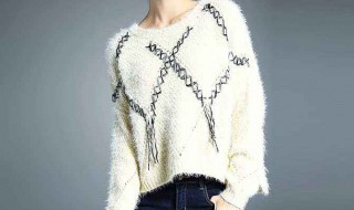 短款毛衣配什么鞋子 短款毛衣配什么下装