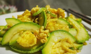 什锦角瓜炒鸡蛋步骤 角瓜炒鸡蛋教程