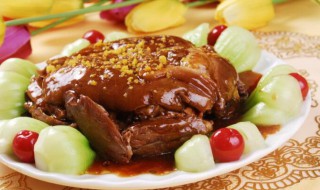 猪肘子做扣肉的步骤（猪肘扣肉的做法）