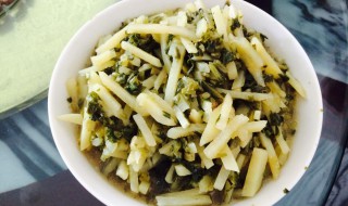 腌制酸菜土豆的方法（用土豆怎么腌制酸菜）