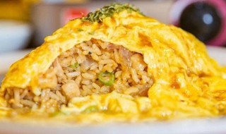 牛肉三鲜蛋包饭步骤（牛肉包饭的做法大全）