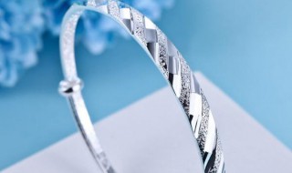 银饰品清洗技巧（银饰品清洗技巧图解）