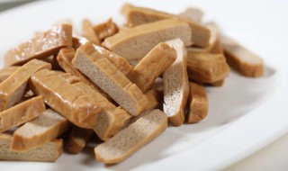 熏干炒五花肉步骤(熏五花肉怎么做好吃窍门)