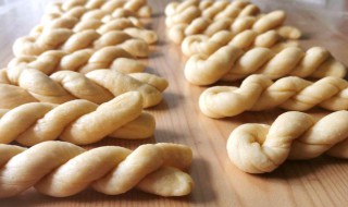 小甜麻花的做法和配方窍门（甜小麻花的制作方法）