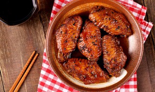 苹果炖鸡翅的做法（苹果炖鸡翅的做法大全）
