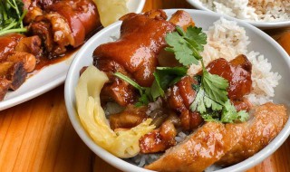 电饭锅做猪蹄焖饭的方法（电饭煲猪蹄焖饭怎么做）