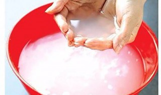 用淘米水美白的正确方法 淘米水能美白皮肤吗
