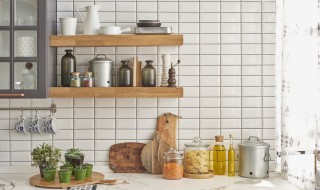 厨房收纳架整理技巧（厨房收纳架整理技巧图片）