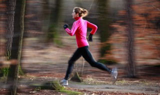 跑步的灵活度训练方法(跑步运动训练)