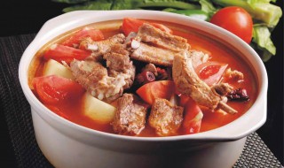 番茄土豆排骨汤的做法（番茄土豆排骨汤的做法大全）