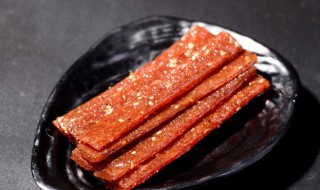 酸辣辣条怎么做（整条酸辣椒的做法视频）