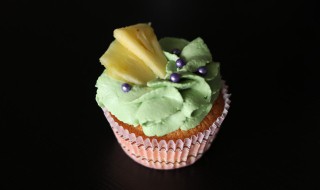 芒果鲜奶纸杯蛋糕（芒果鲜奶纸杯蛋糕的做法）