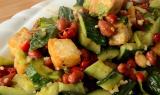 怎么做黄瓜凉拌菜（怎么做黄瓜凉拌菜好吃窍门）