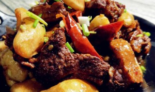 菱角焖鸡（菱角焖鸡腿）