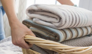 超轻粘土弄到衣服上怎么去除 超轻粘土弄到衣服上怎么去除干净