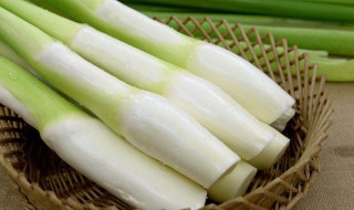 胶白切出来有黑点可以吃吗（胶白里面发黑还能吃吗）