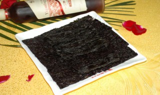 海苔是由哪种海藻制成的 海苔是由什么海藻做成的