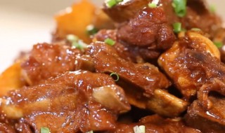 白牛肝菌焖排骨 白牛肝菌焖排骨好吃吗