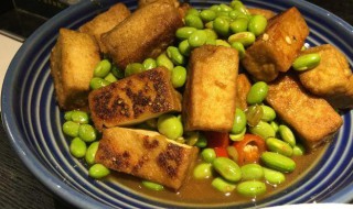 臭豆腐烩毛豆 臭豆腐烧毛豆怎么烧好吃