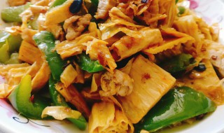 腐皮蛋卷步骤（腐皮蛋的做法）