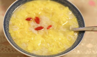 鸡蛋煮米酒的做法 鸡蛋煮米酒的做法和功效