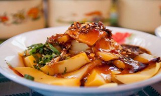 豌豆粉可以做什么美食（豌豆凉粉的做法与配方比例）