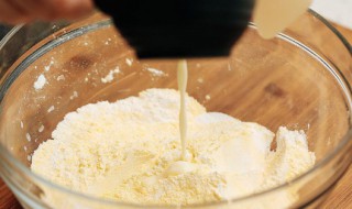 玉米淀粉和面技巧 玉米淀粉+面粉