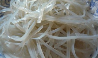 豆角红椒烧藕粉丝 卜豆角炒藕丝