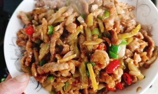 豆干榨菜炒肉丝 豆干榨菜炒肉丝视频