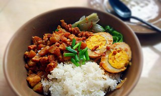 家庭版卤肉饭的做法 家庭版卤肉饭的做法不用香料