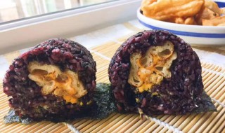 黑米饭团是蒸还是煮的（黑米饭团的饭团怎么蒸）