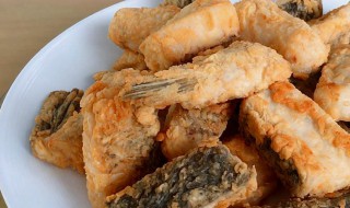 炸鱼块的方法步骤（炸鱼块怎么做酥脆不回软）