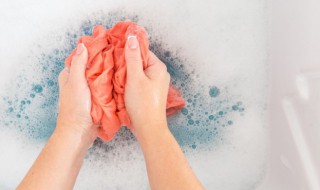 衣服没要洗到没泡沫吗 衣服没要洗到没泡沫吗为什么