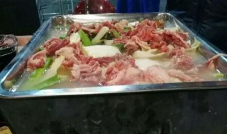 木炭火锅怎么做才好吃（木炭火锅怎么做好吃又简单的做法）