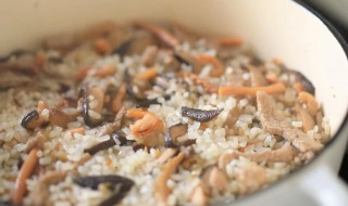 煮糯米油饭的方法（煮糯米油饭的方法有哪些）