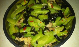 榄菜木耳炒凉瓜 橄榄菜炒木耳