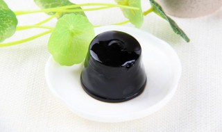怎么做龟苓膏果冻（怎么做龟苓膏果冻好吃）