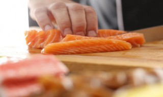 腌鱼方法（腌制鱼的方法）