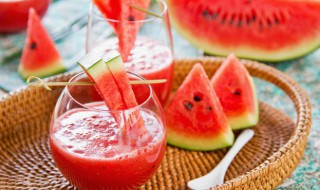 西瓜荔枝雪泥饮（荔枝西瓜雪碧）