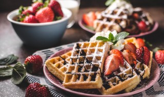 巧克力华芙饼 巧克力华夫饼的简易做法大全