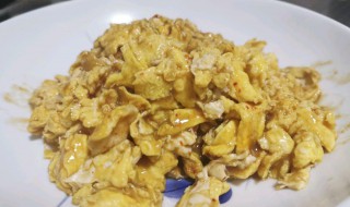 炒鸡蛋加淀粉有什么作用（炒鸡蛋加淀粉好吃吗）