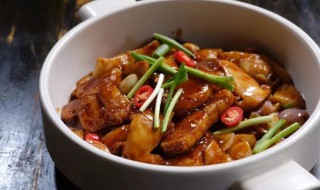 松茸魔芋烧仔鸡（松茸蘑菇炖鸡的做法）